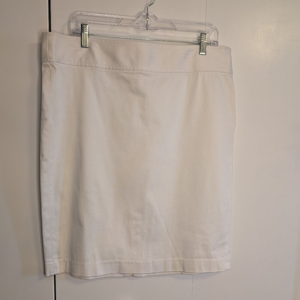 CHAPS Knee Length White Pencil Skirt SZ 14